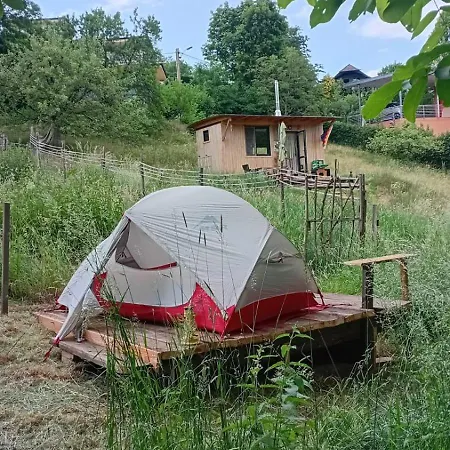 Wild Place To Put Your Tent 营地