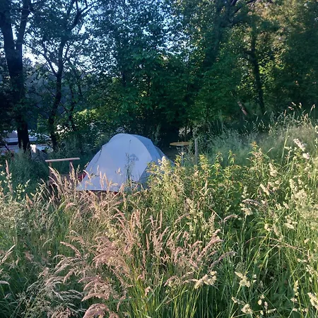 Wild Place To Put Your Tent * 格拉茨